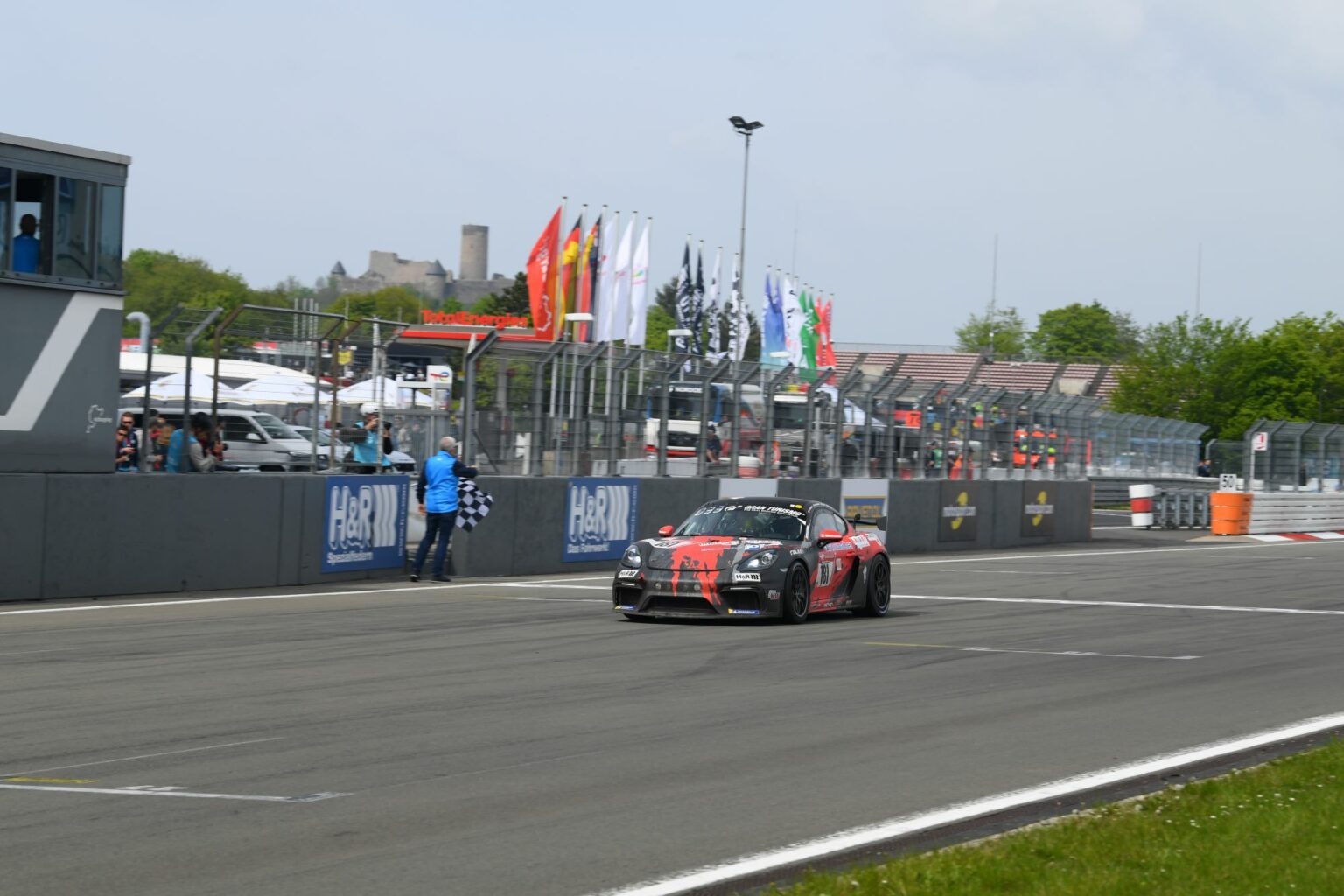 Klassensieg und Podiumsplatz – Mathol Racing